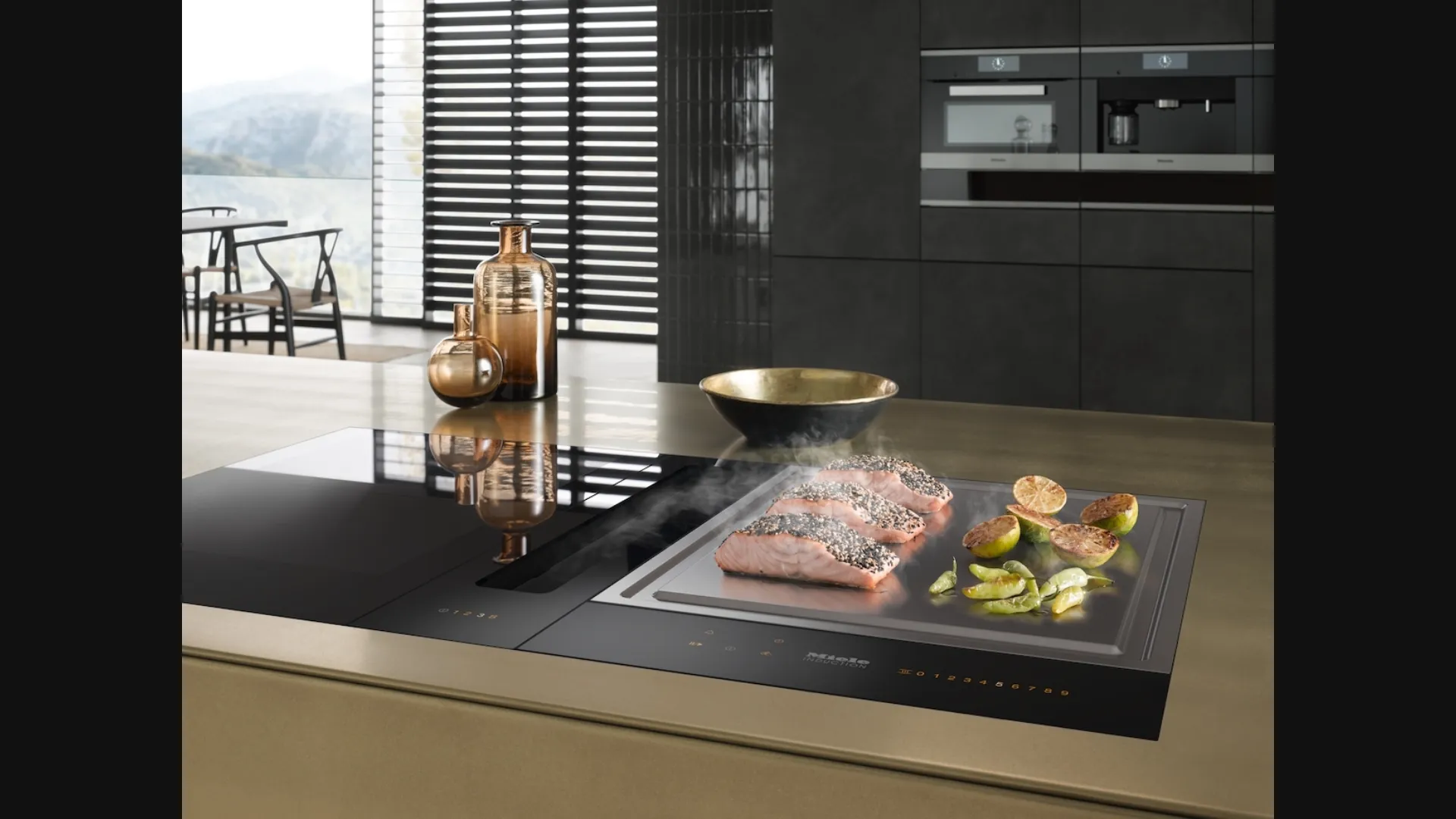 Piano Cottura CS7632FL con Teppan Yaki ad induzione di Miele