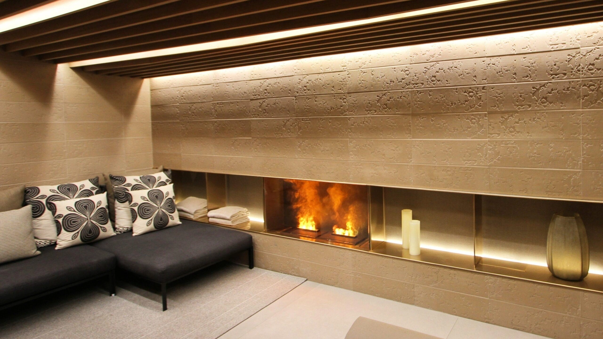 Camino Brace Metal di Maisonfire