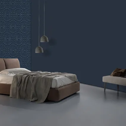 Letto imbottito in pelle scamosciata con giroletto Assido di Excò