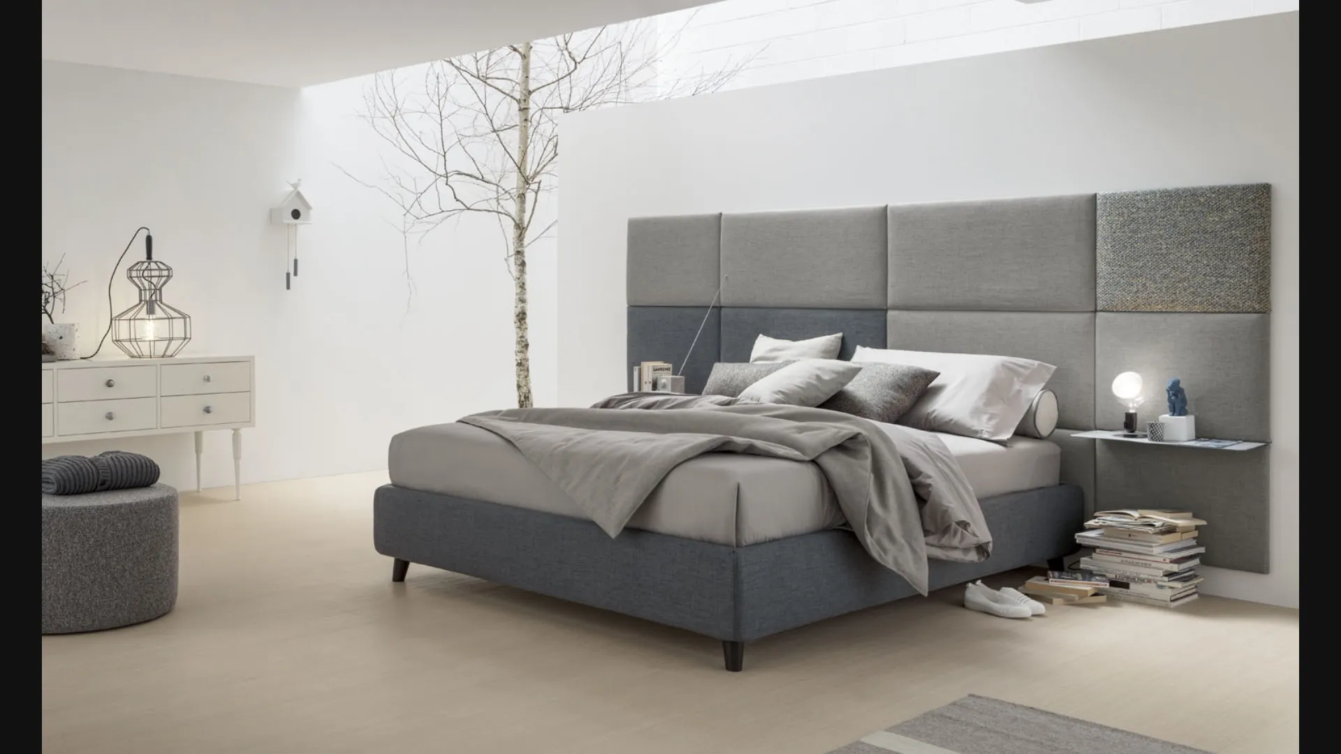 Letto sommier con Boiserie in tessuto di V&Nice