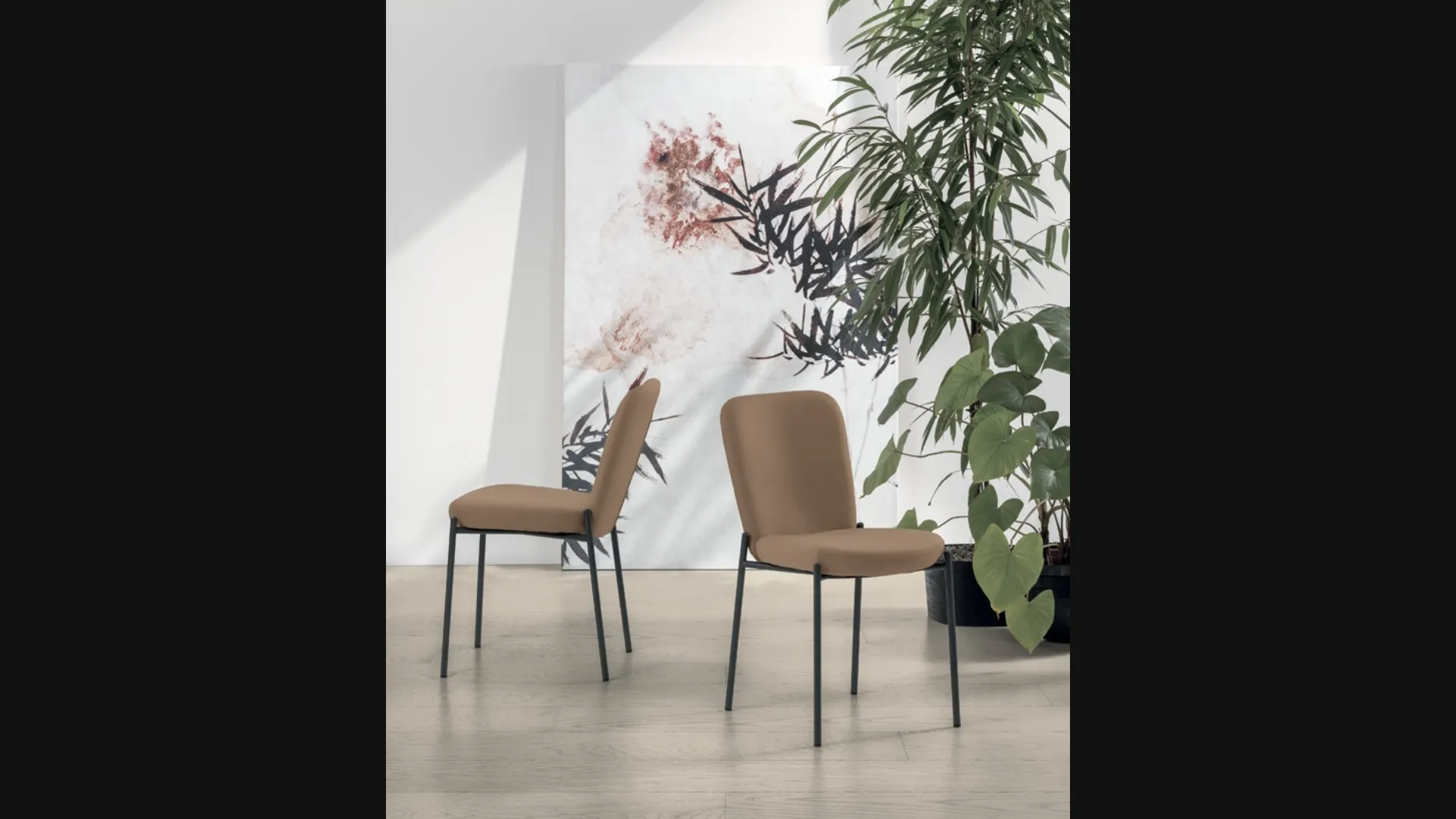 Sedia Akita di Target Point